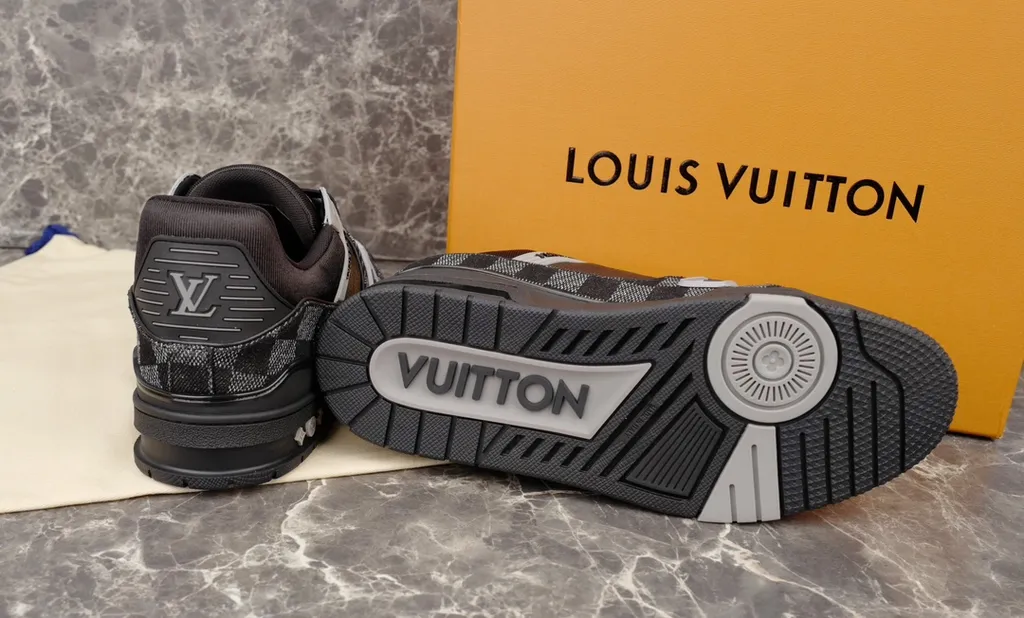 Louis Vuitton Shoe 